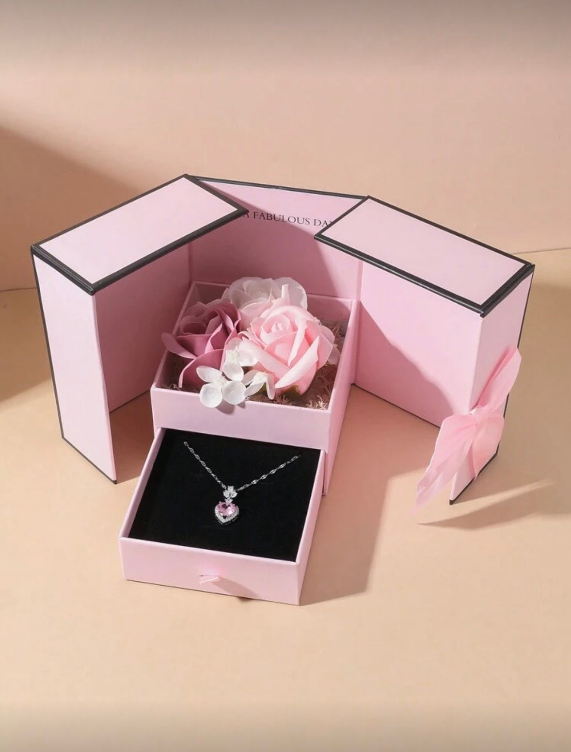 Flower & Necklace Gift Box